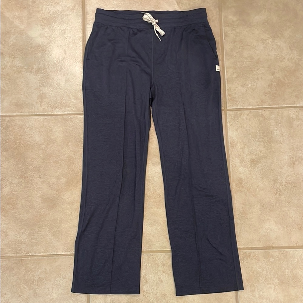Vuori Navy Halo Wide Leg Pant Short - Picture 2 of 8